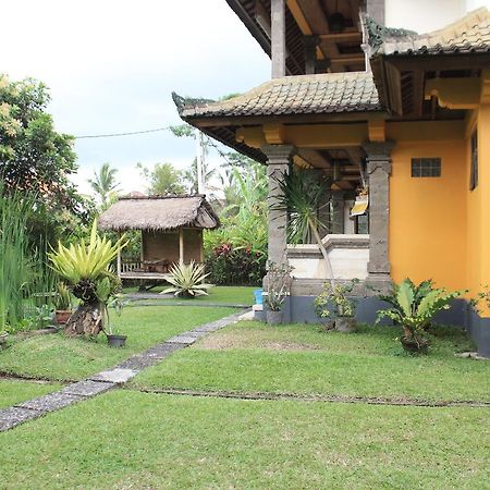 Bombom House Hotel Ubud  Exterior photo